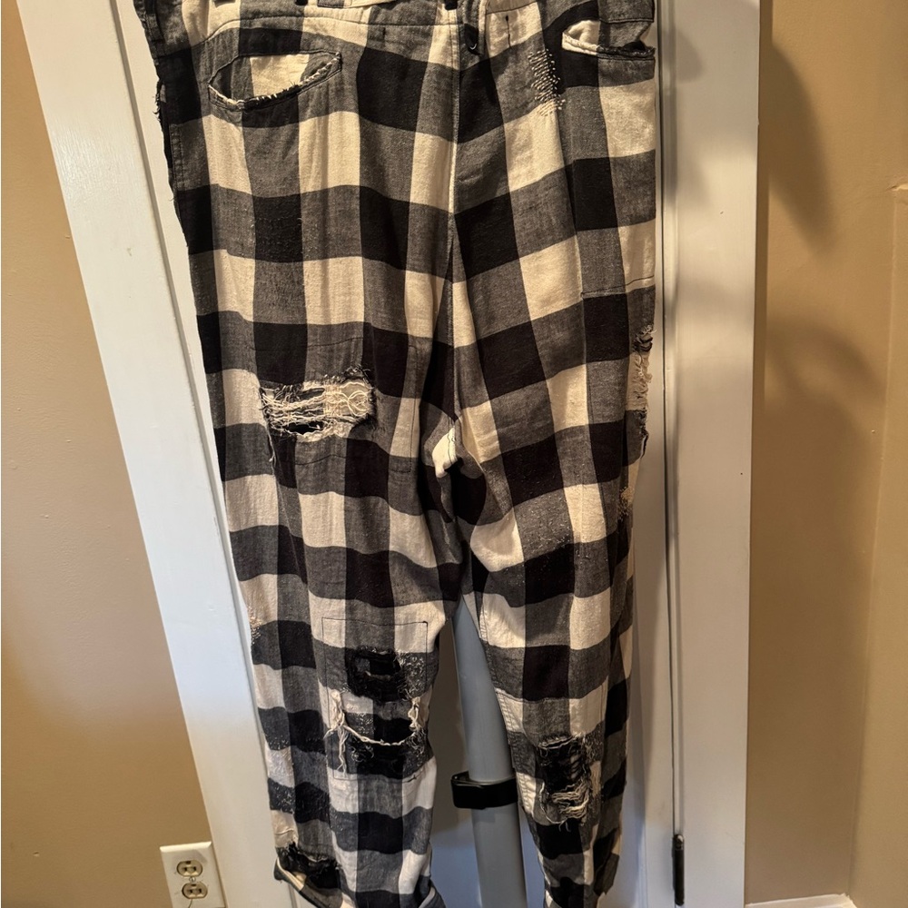 Chic Plaid Distressed Trousers